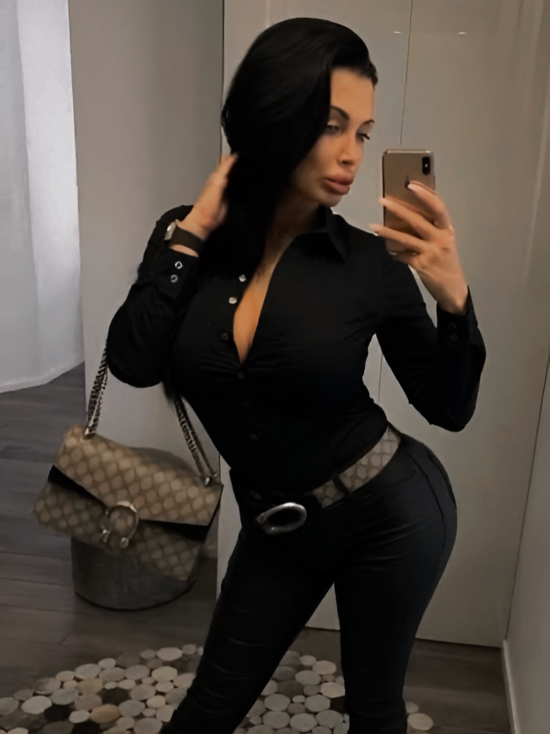 @Aletta Ocean ⭐