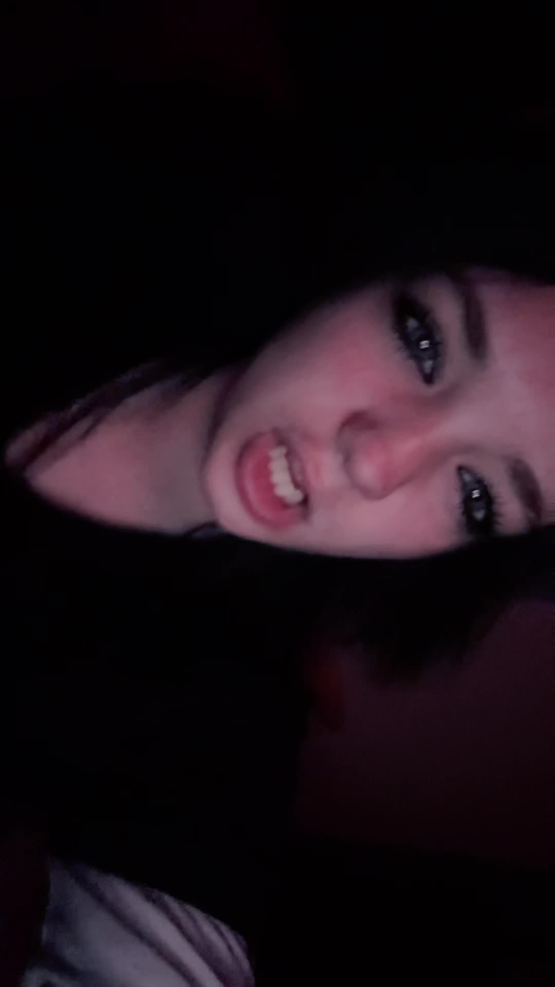 @༒