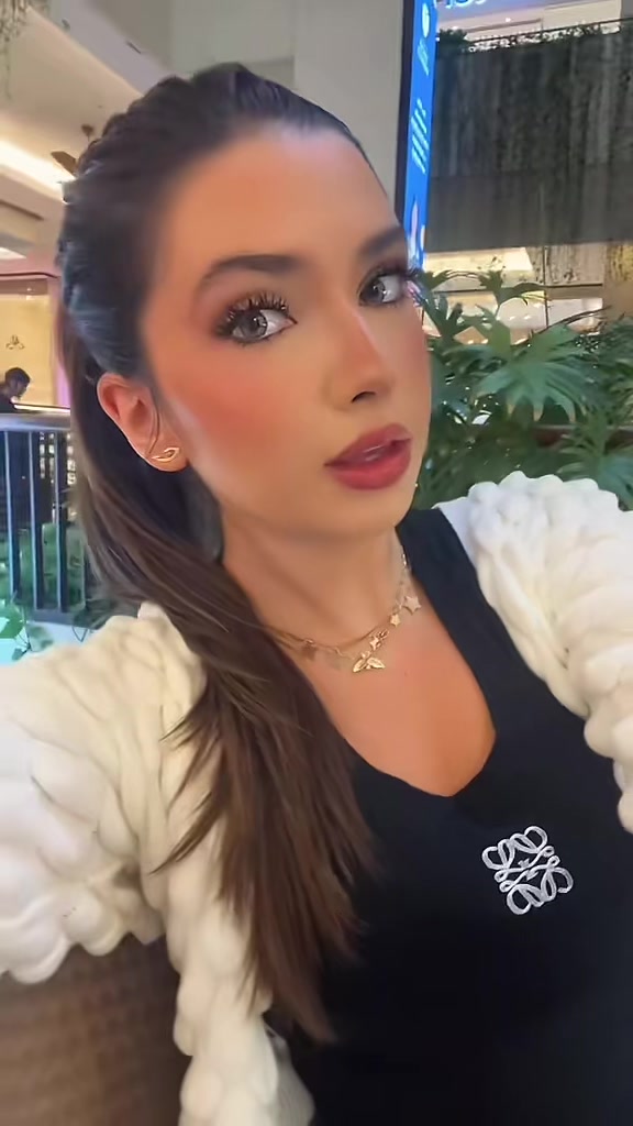 @JULIA MORGADE