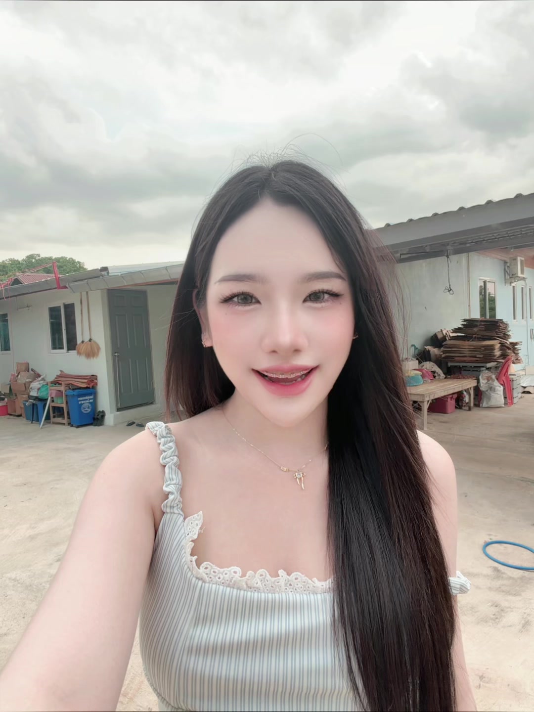 @ทิพย์ ฟี่.