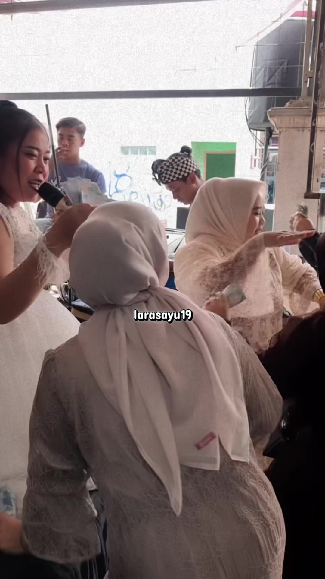 @larasayu19