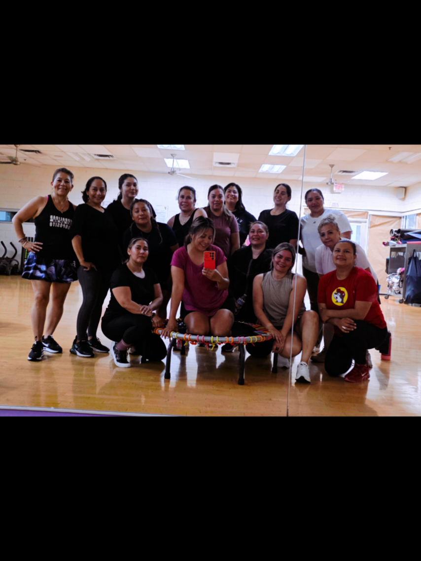 @Ari Alvarado jumping studio