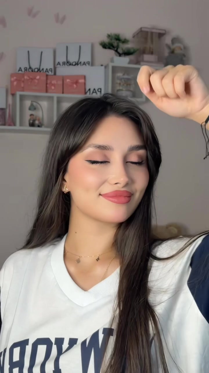 @Taya2002a