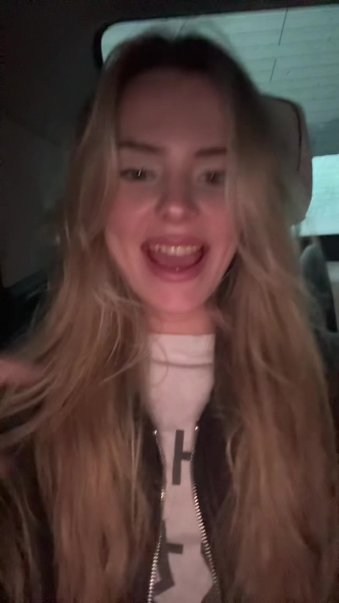 @линуша