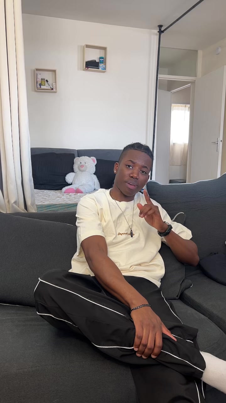 @🧿R&auml;y&auml;n@-b🔱🇨🇬🇦🇴🧿