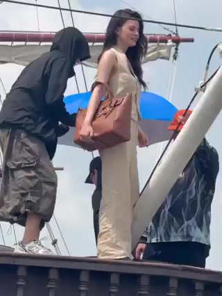 @Ayu Lastari