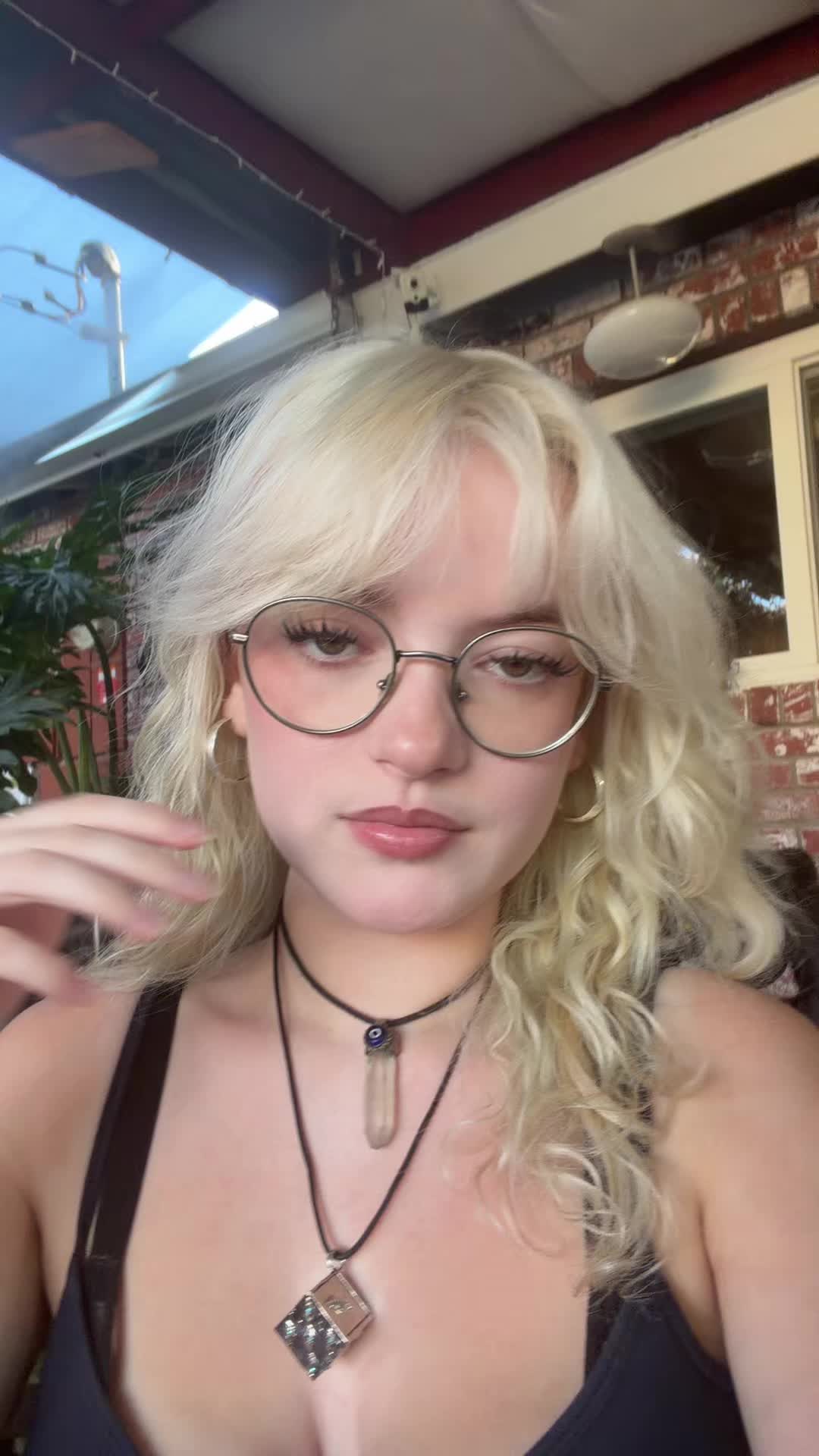 @h🦄