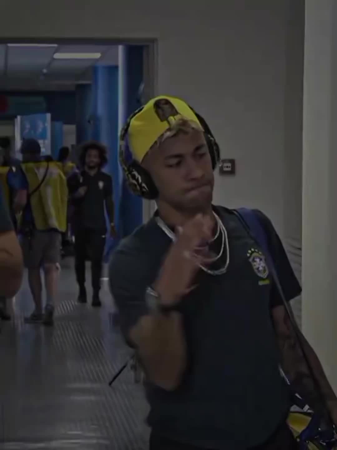 @Njr fake
