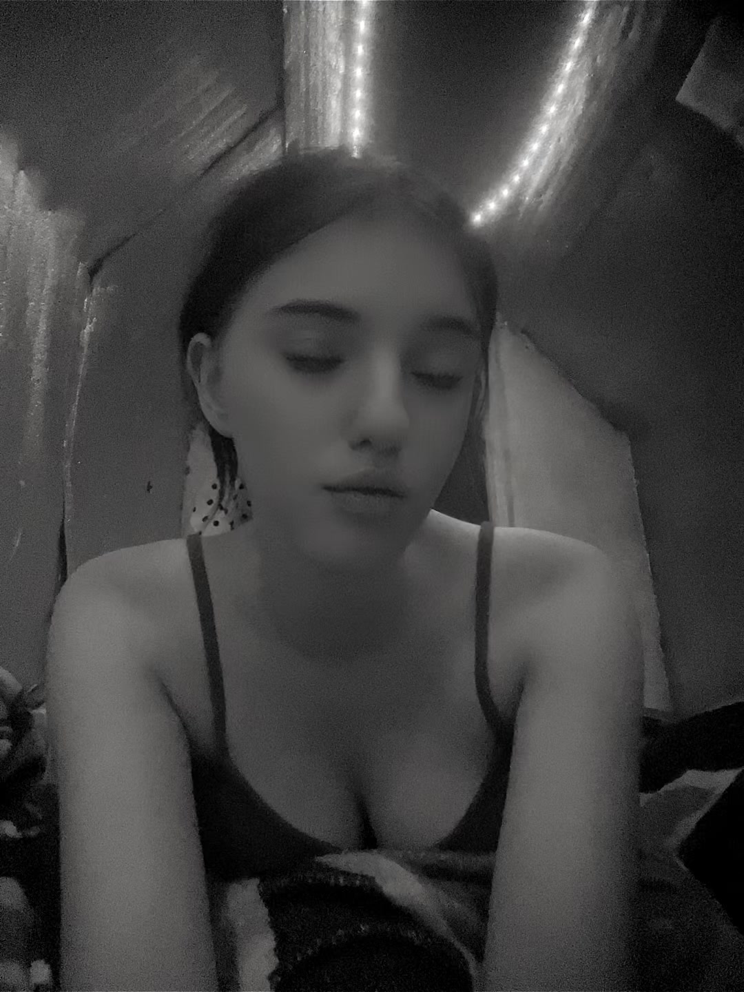 @🥺