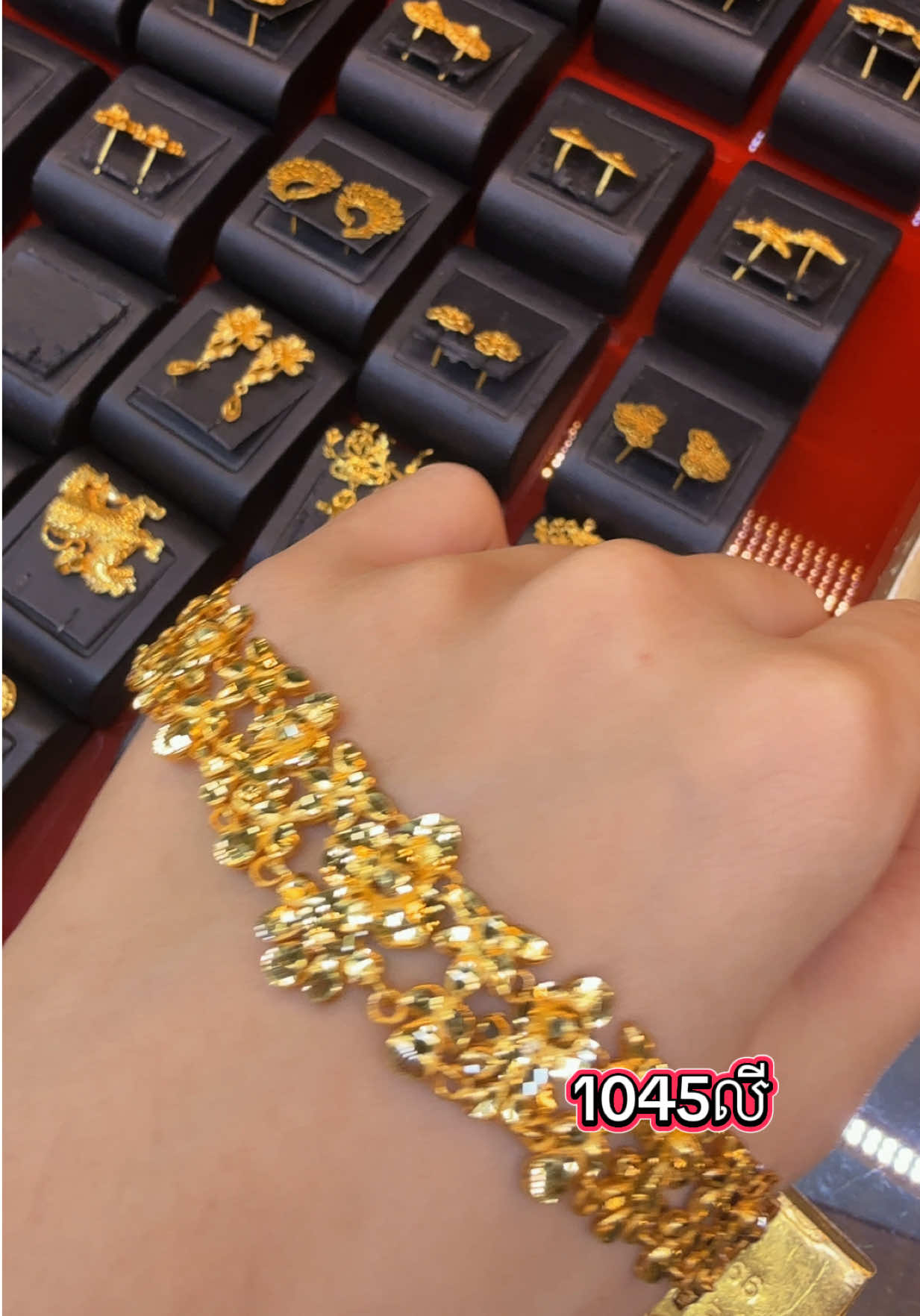 @LING-លីង