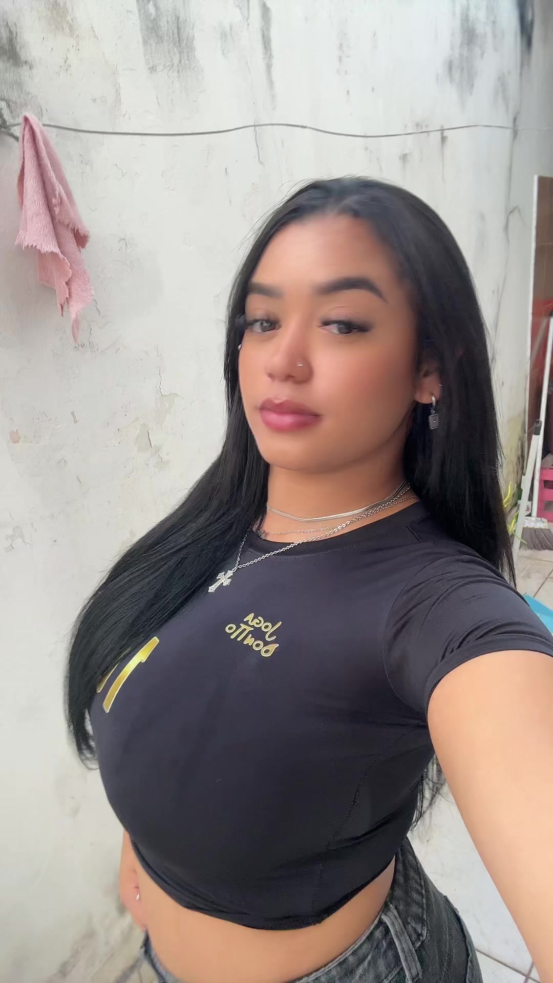 @larasouz.a