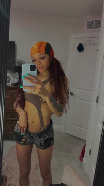 @PrettyyGangstaa🎀