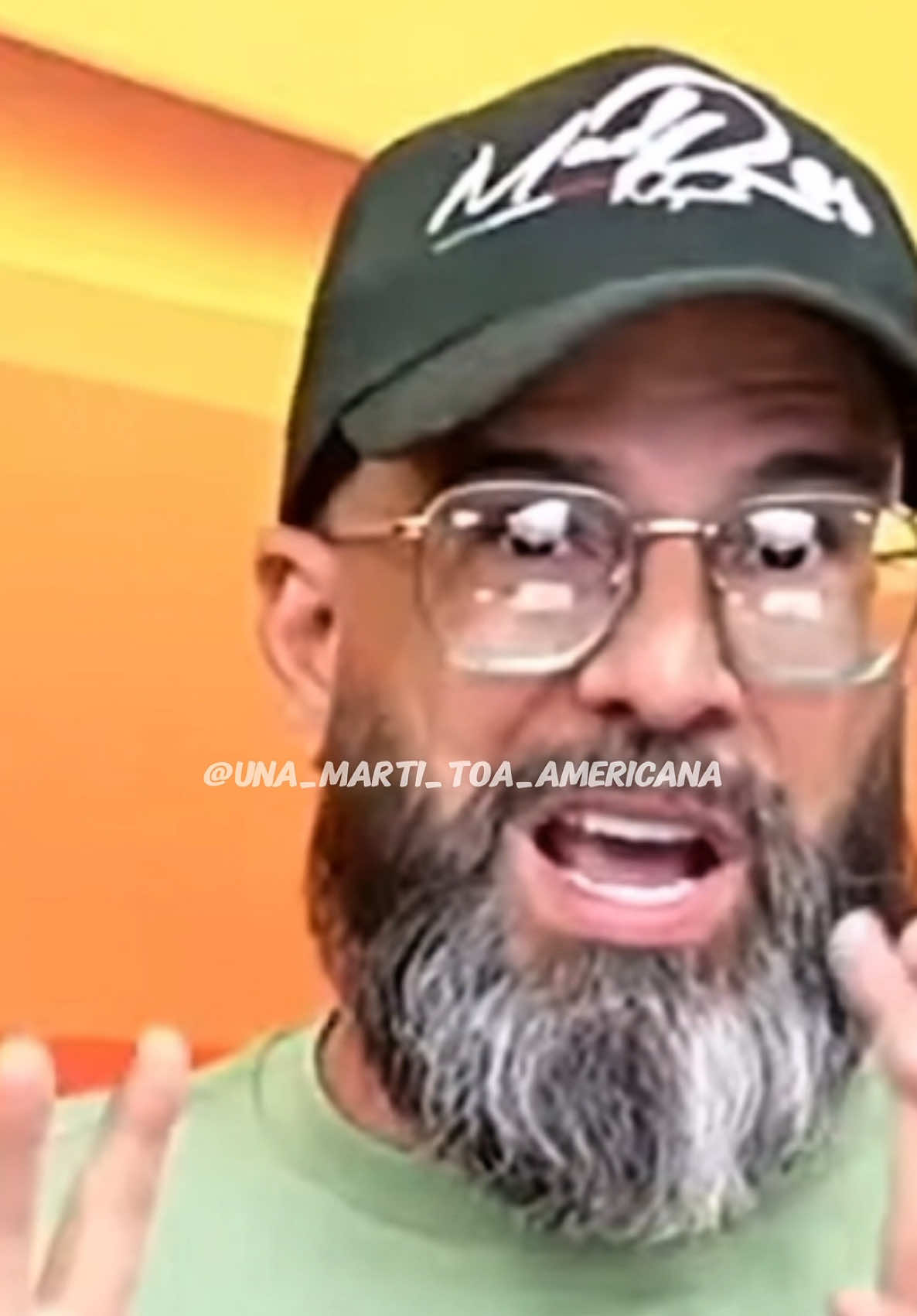@una_marti_toa_americana