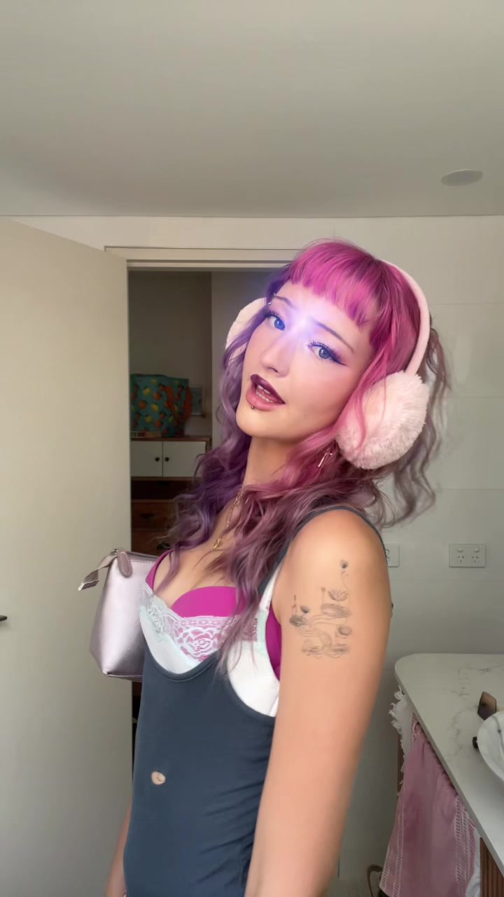 @f3rniegrowlz