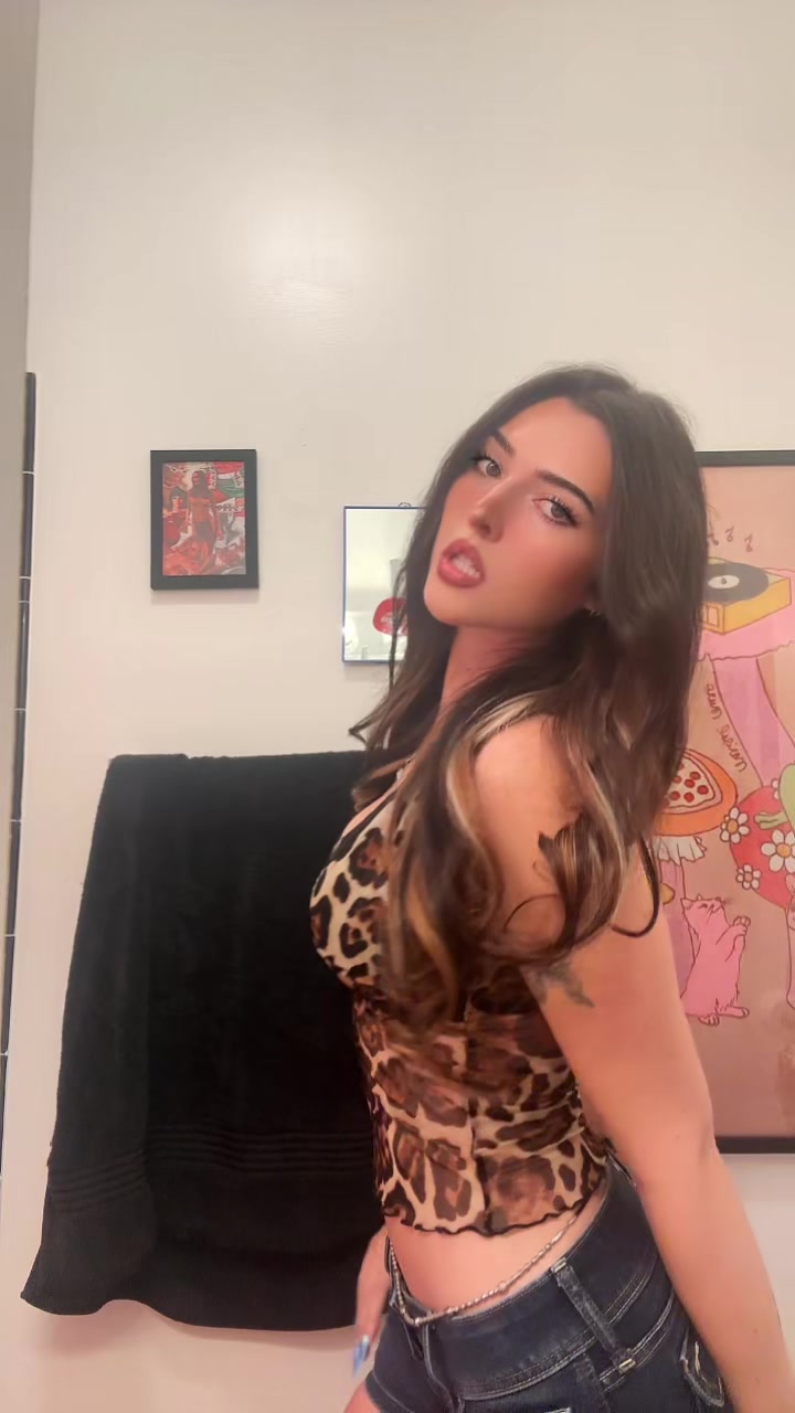 @bella