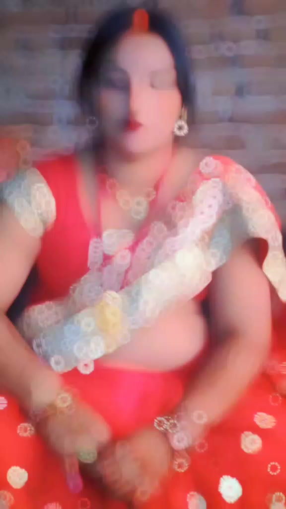 @smiling queen 50
