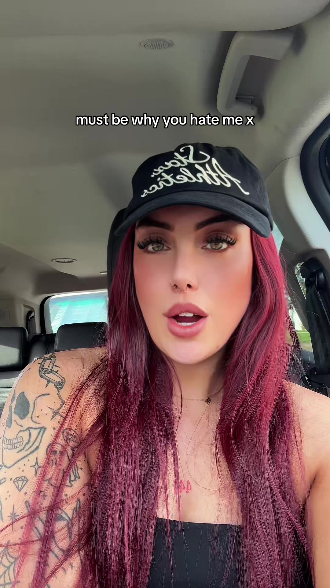 @LEASHBIAN 😈
