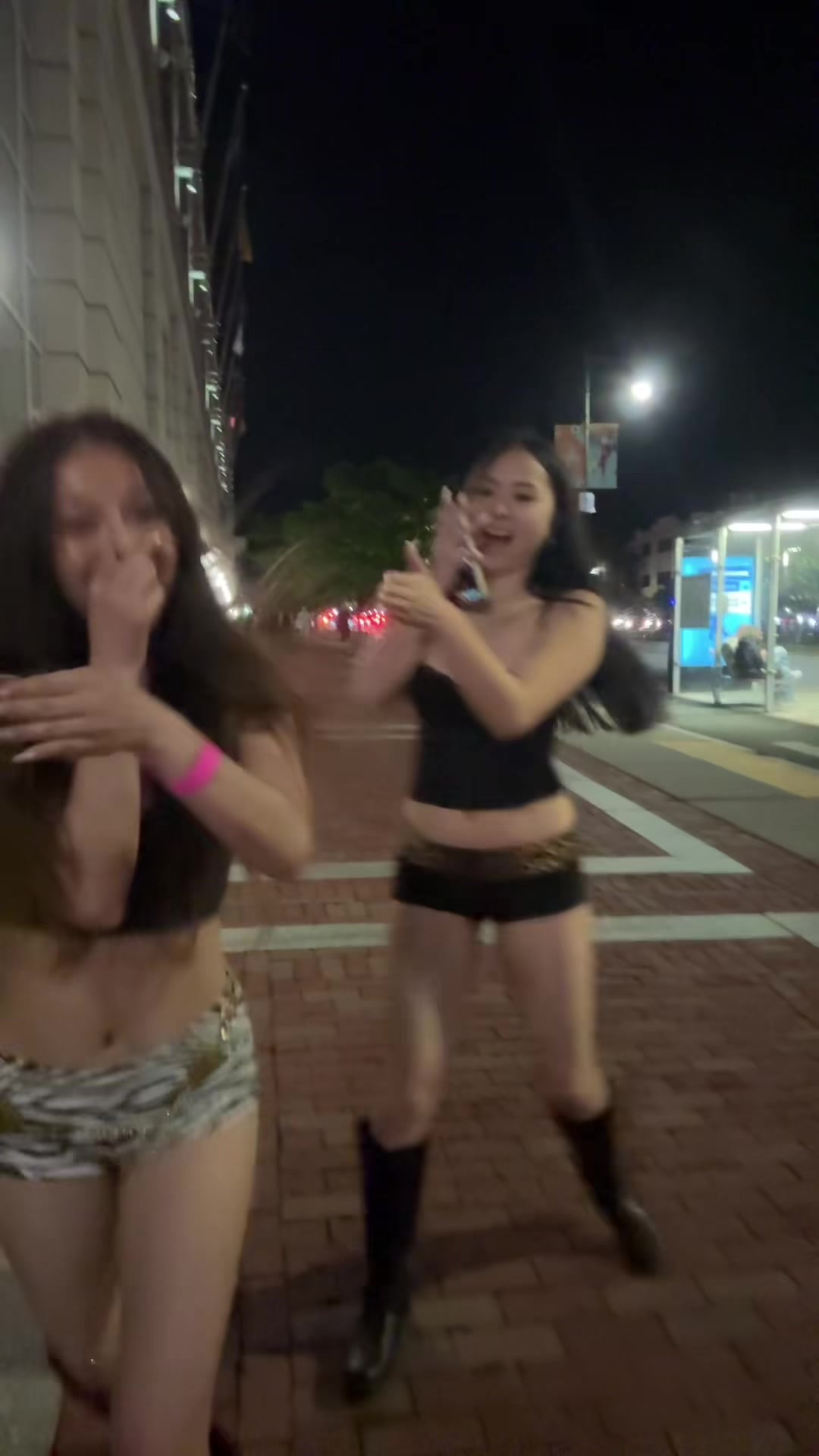 @Lin