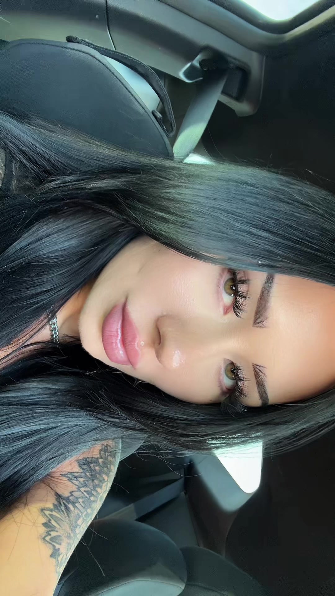@_leighla_meagan_