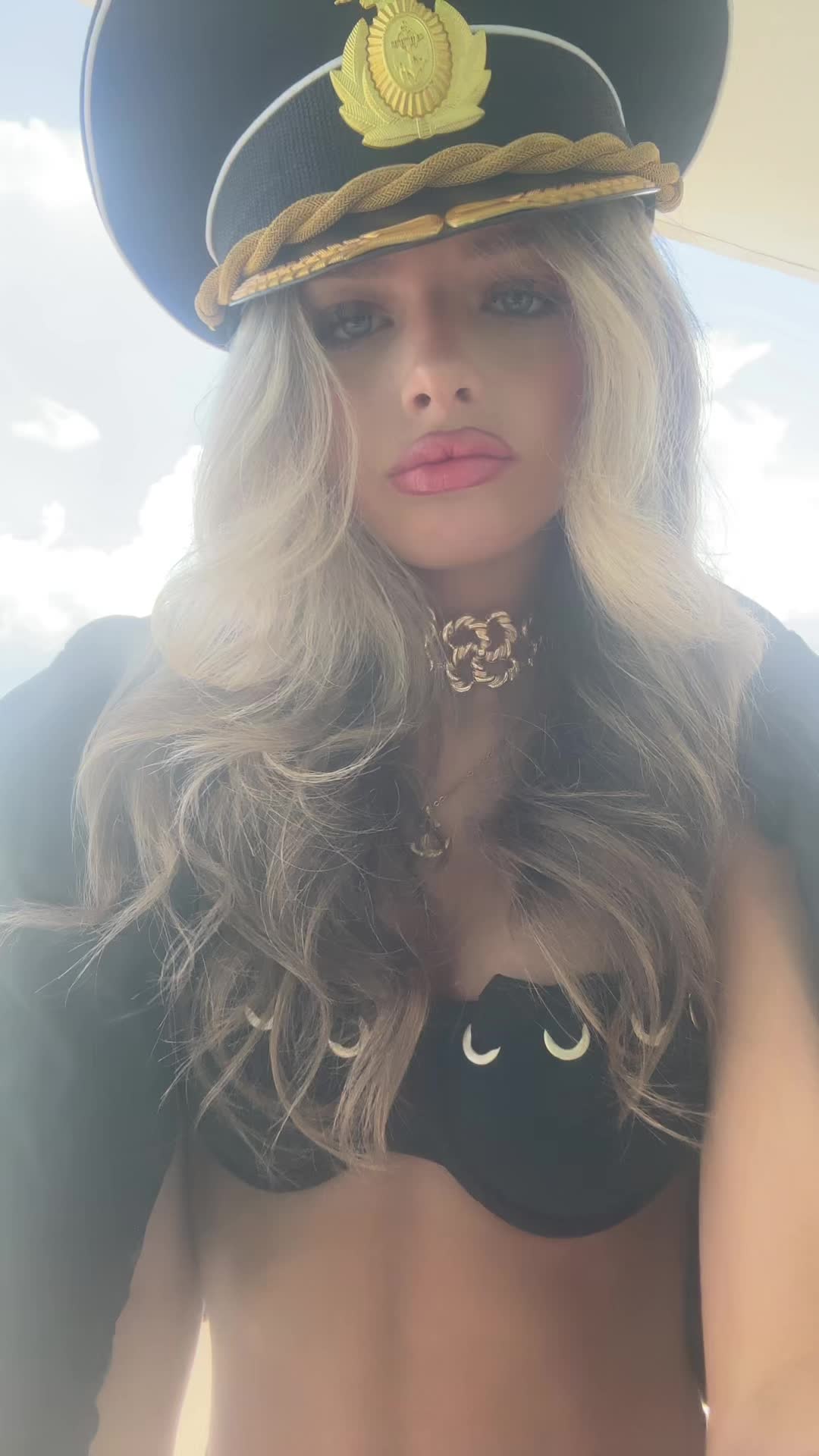 @𝐽𝑎𝑚𝑖𝑒.𝑉𝑖𝑐𝑡𝑜𝑟𝑖𝑎🪽