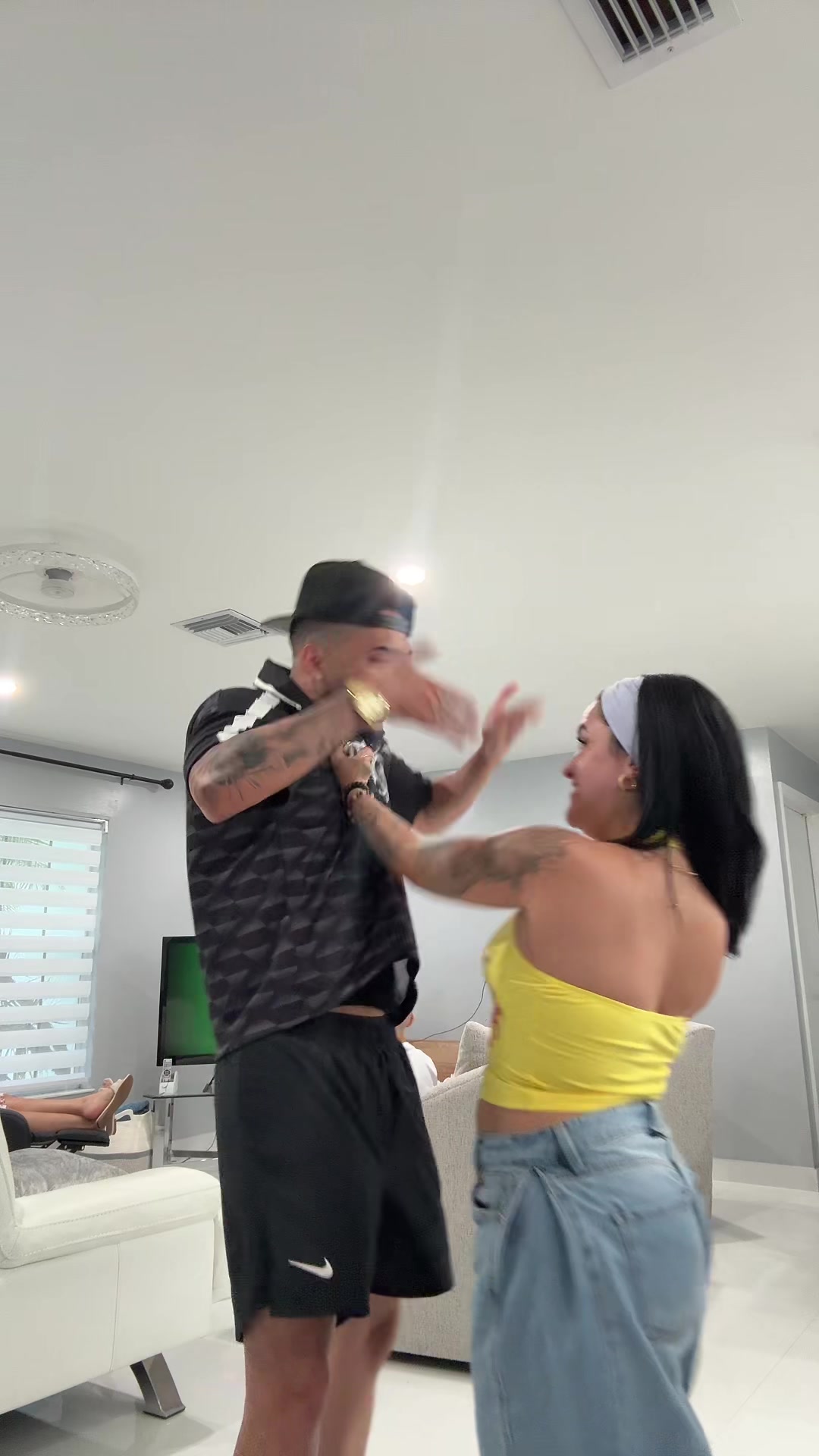 @AGGAYUCITA<3