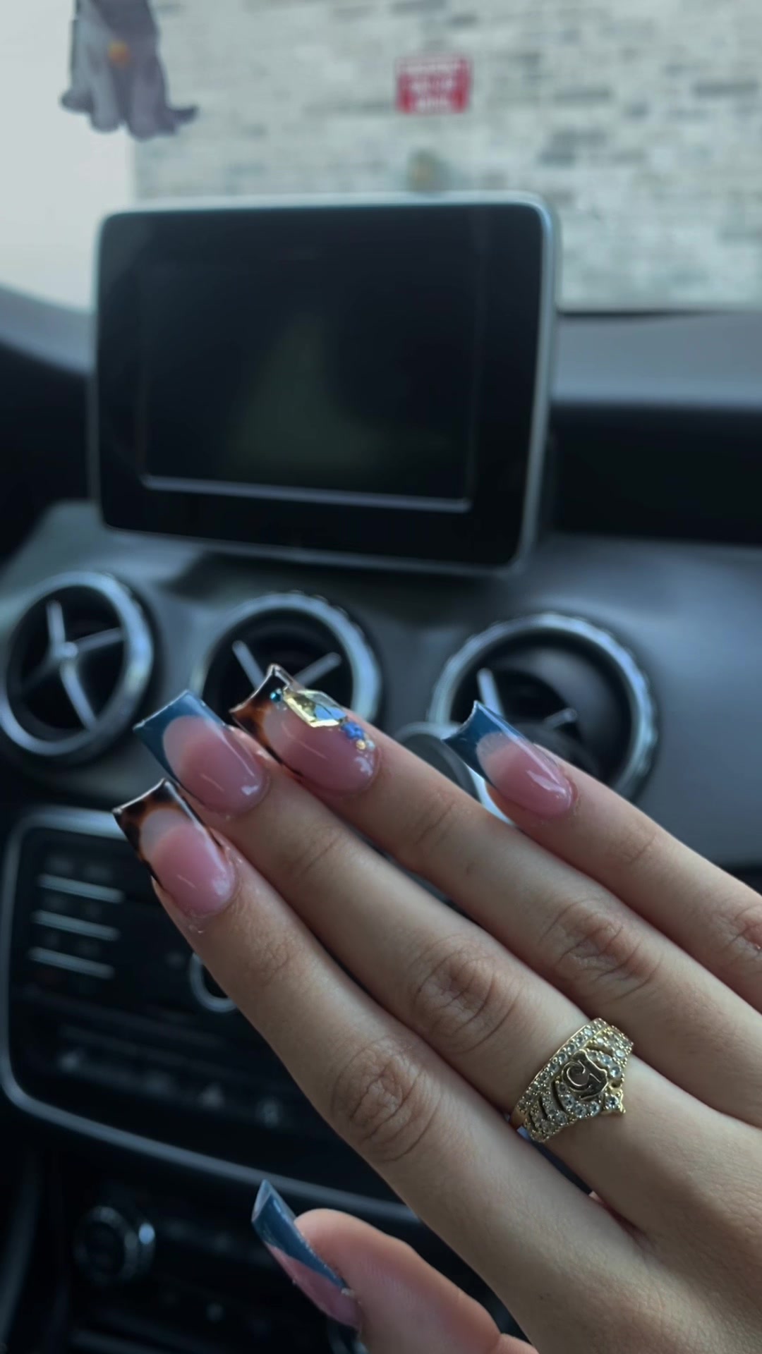 @AR