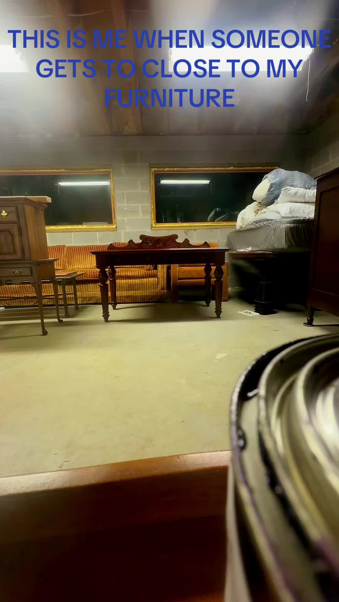 @furniturefreak0
