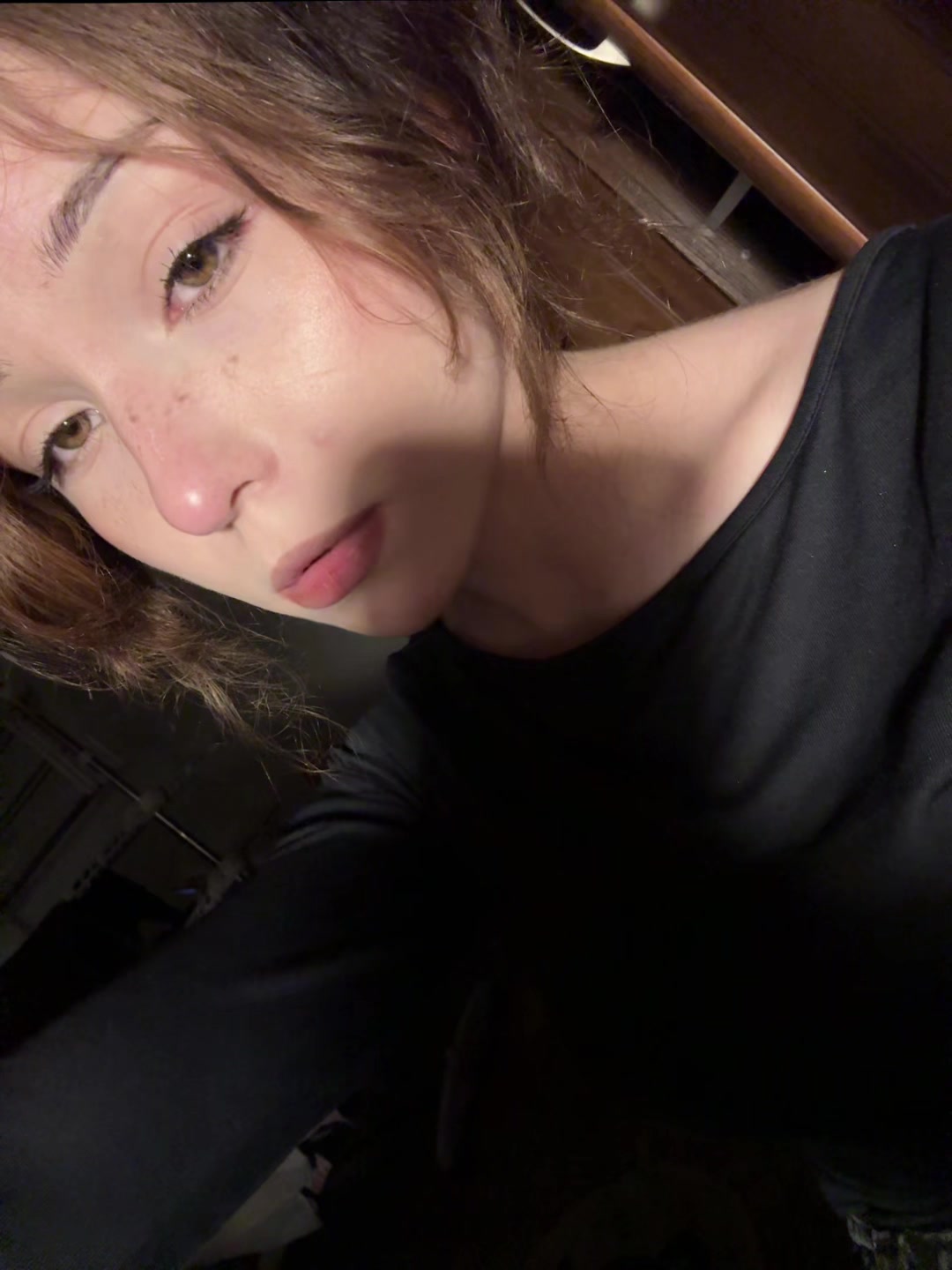 @👅