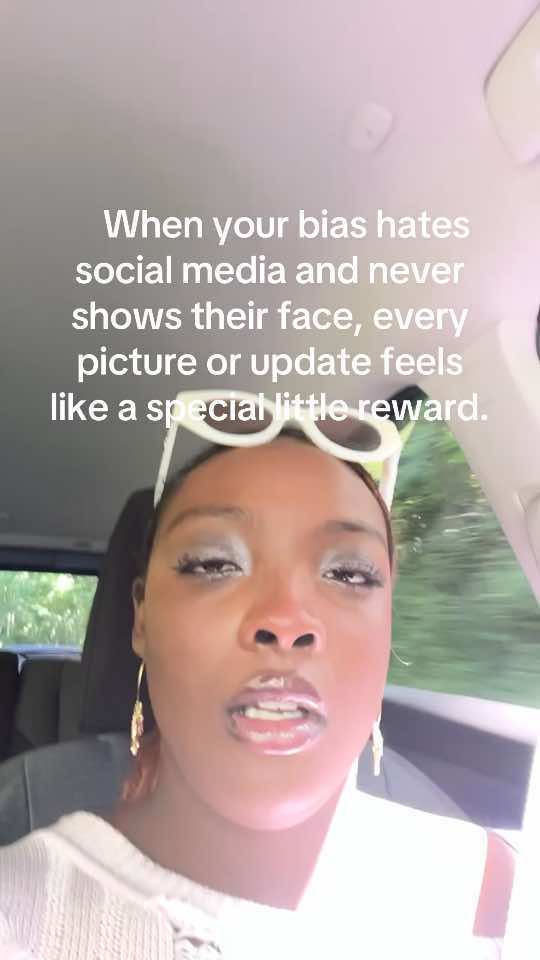 @Monae