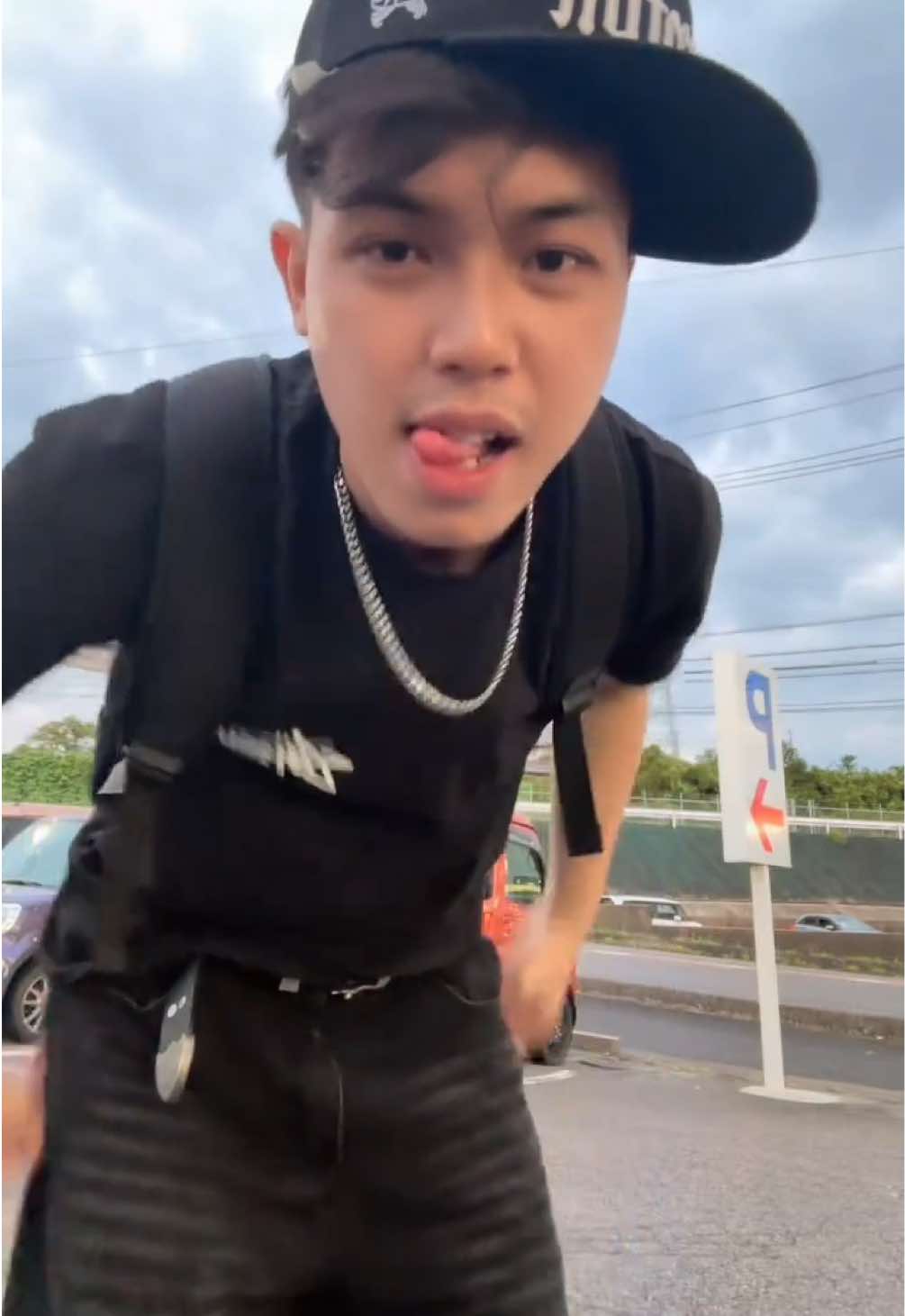 @๐๐ง๐ฆ๐จ็ฑ