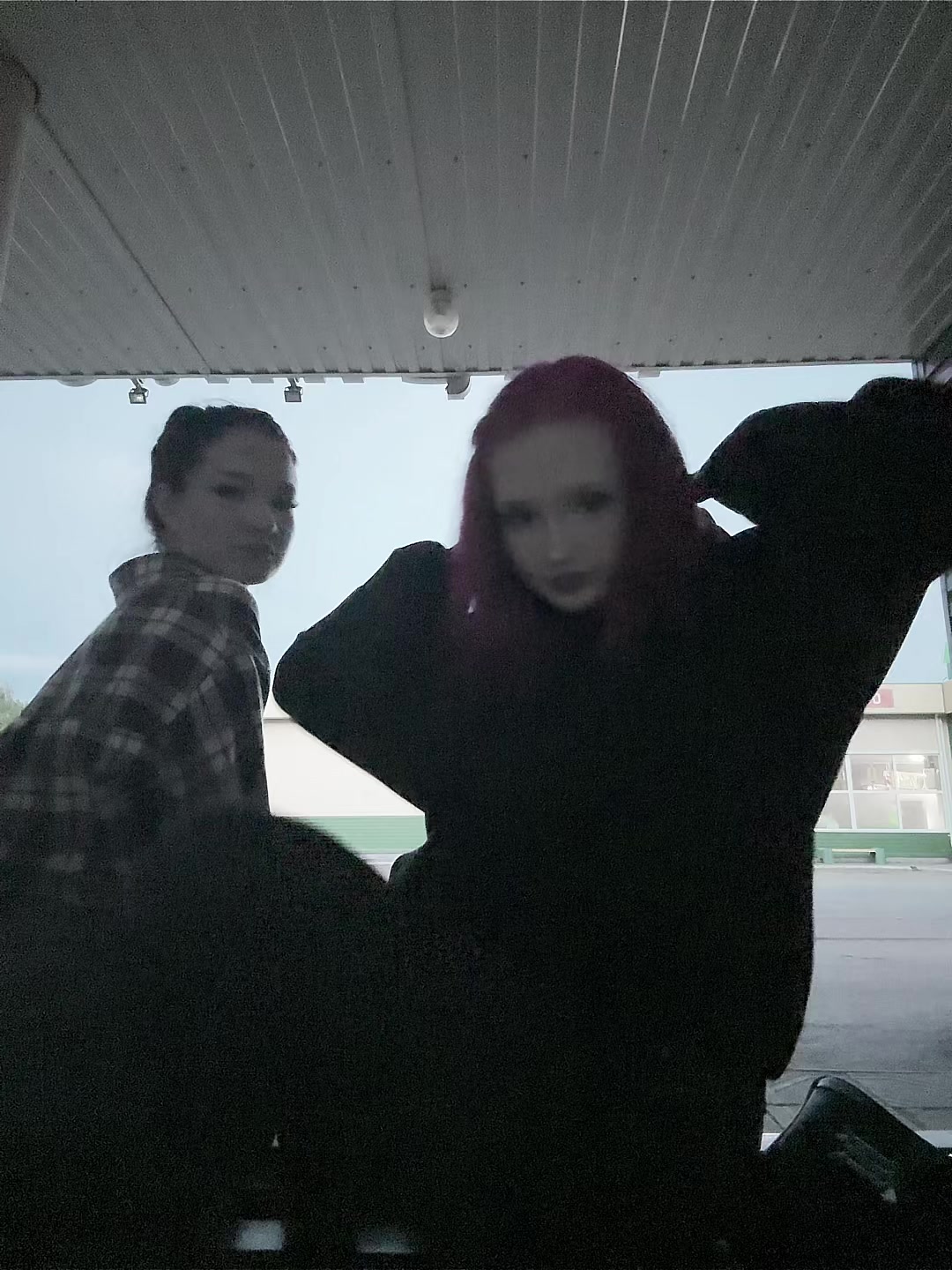 @qwewwr
