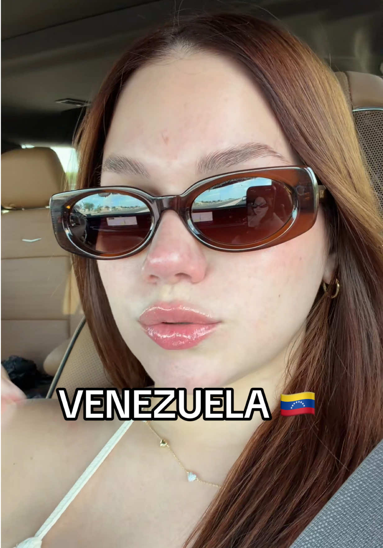 @Angela María