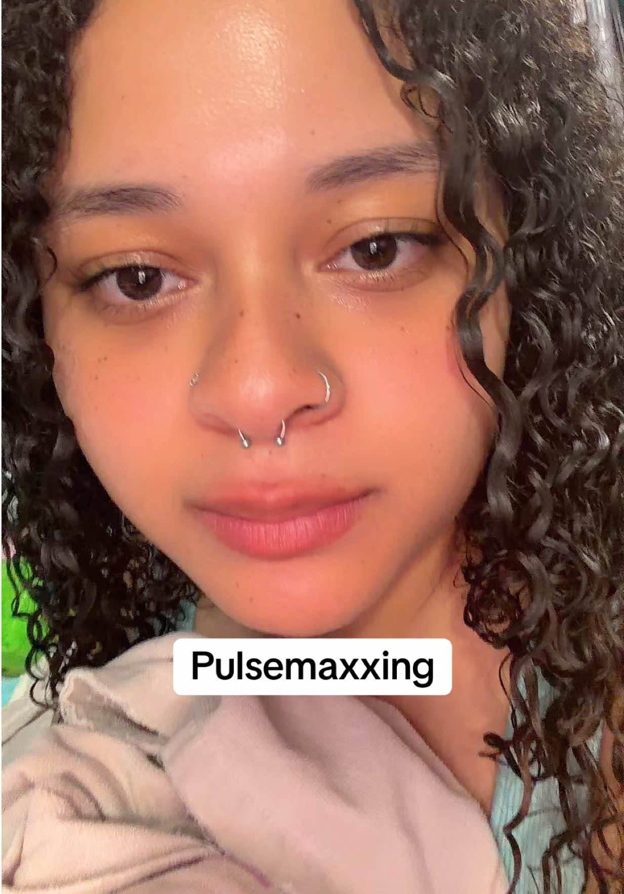 @T<3