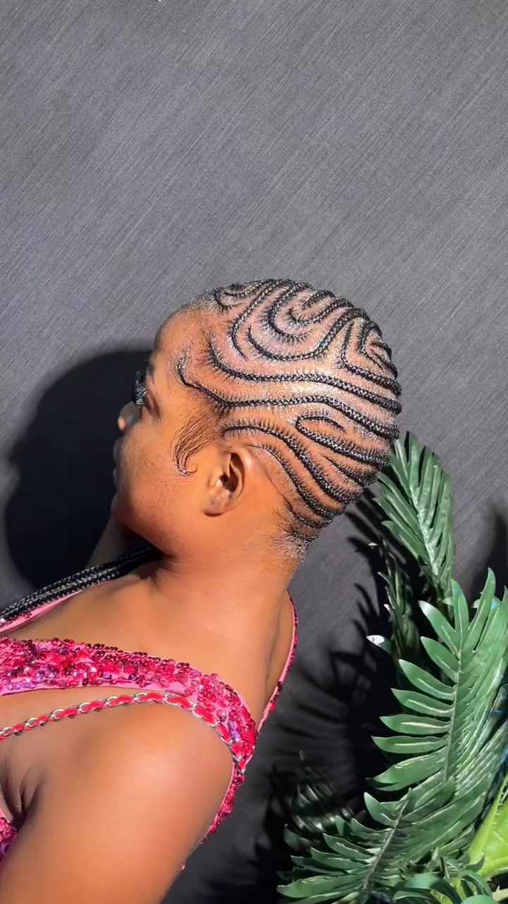 @hairbyamaka2
