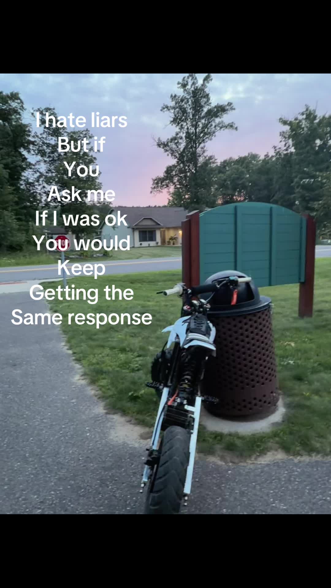 @Tht_rzr👻