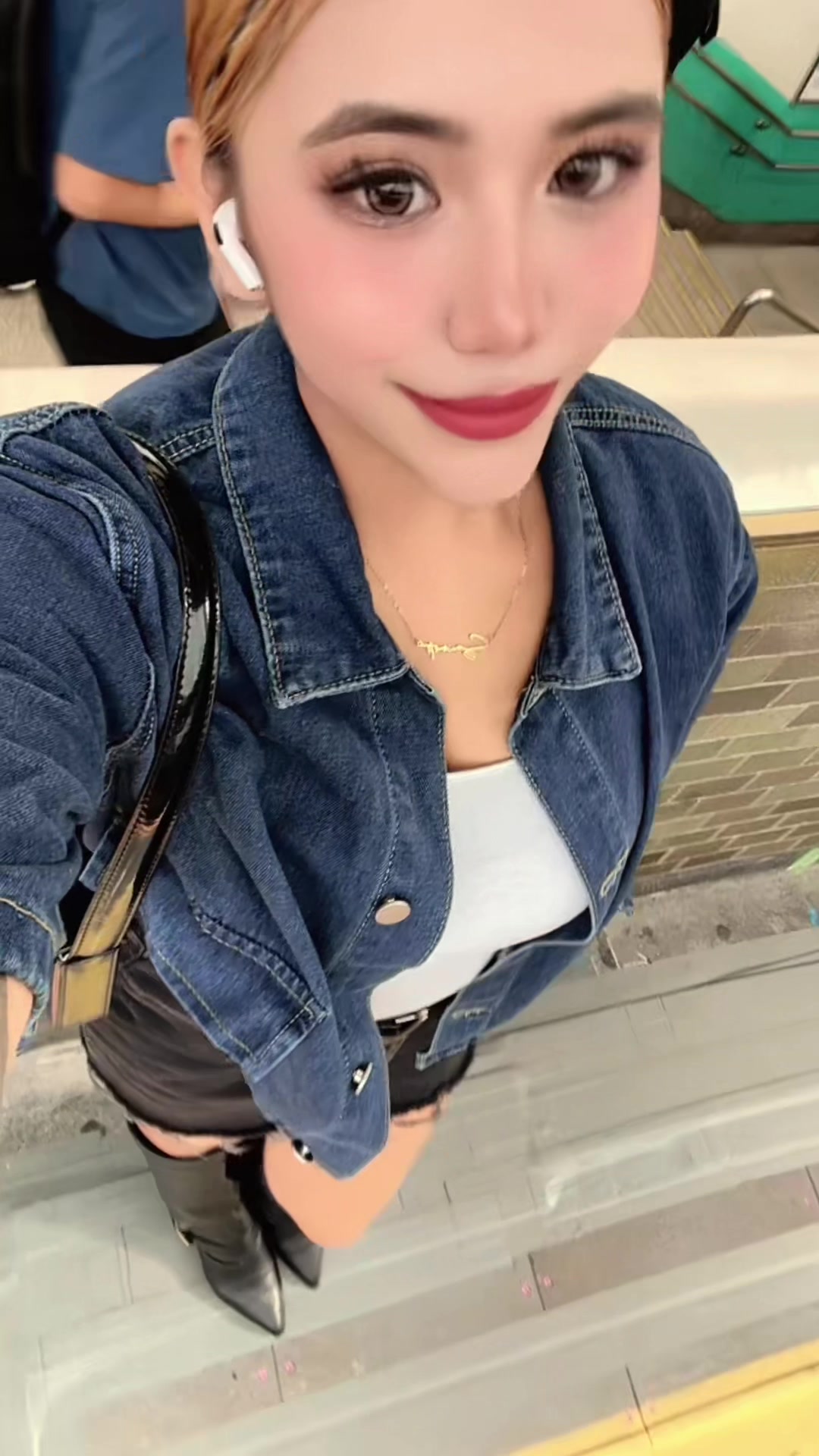 @Smriti🧚