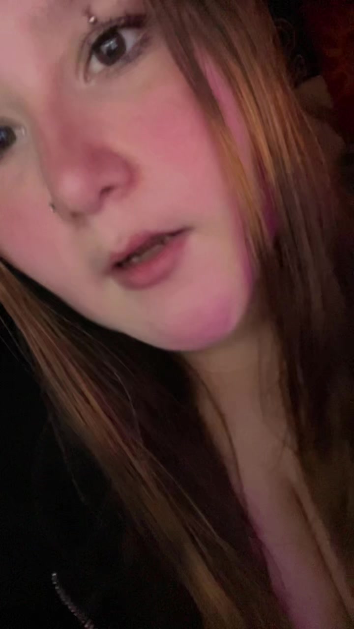 @yourlocalweird_madie01