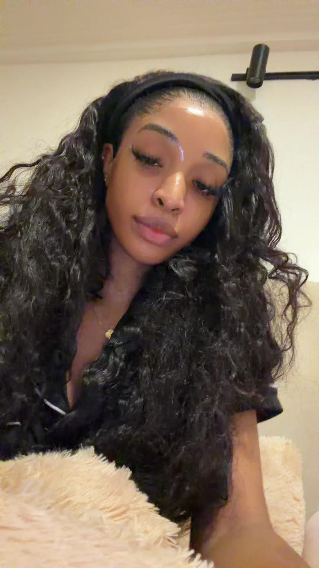 @Riri🦋