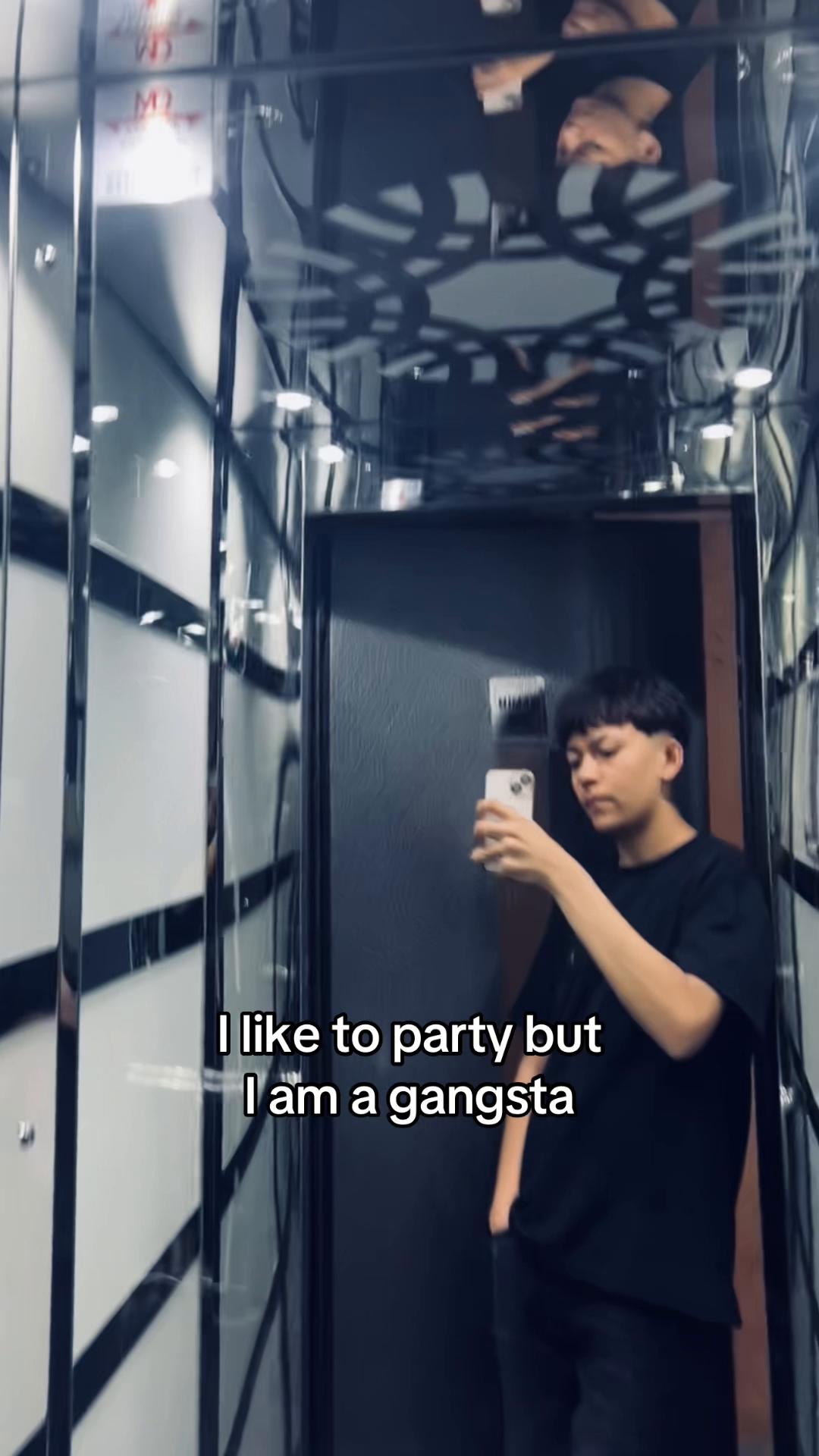 @Y10