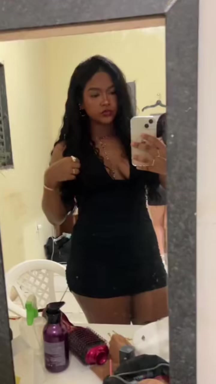 @Bella