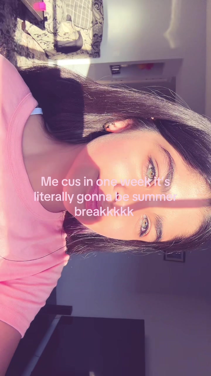 @Shananabanana6777🏐🎱🍒