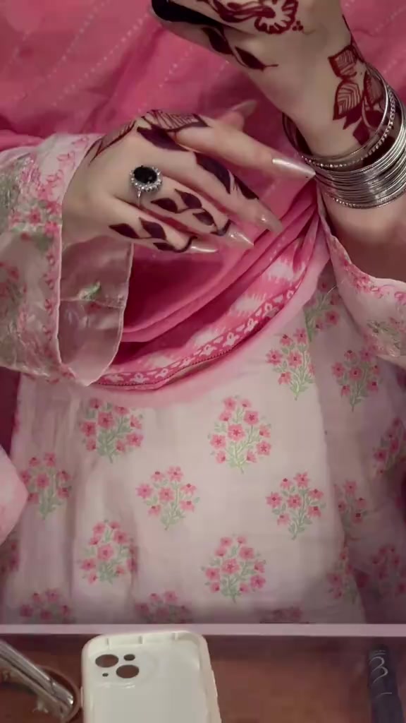 @Cute pathani