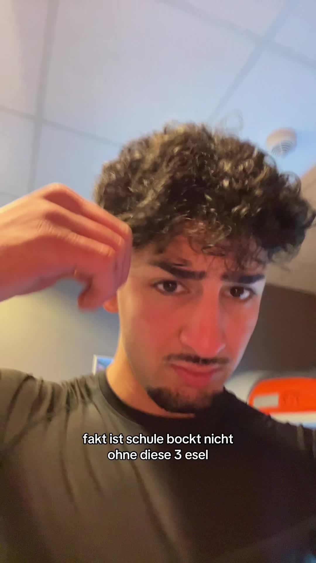 @🕸️