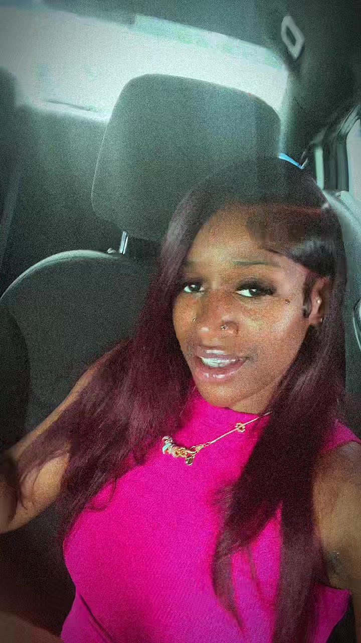 @they_adoreee_tay