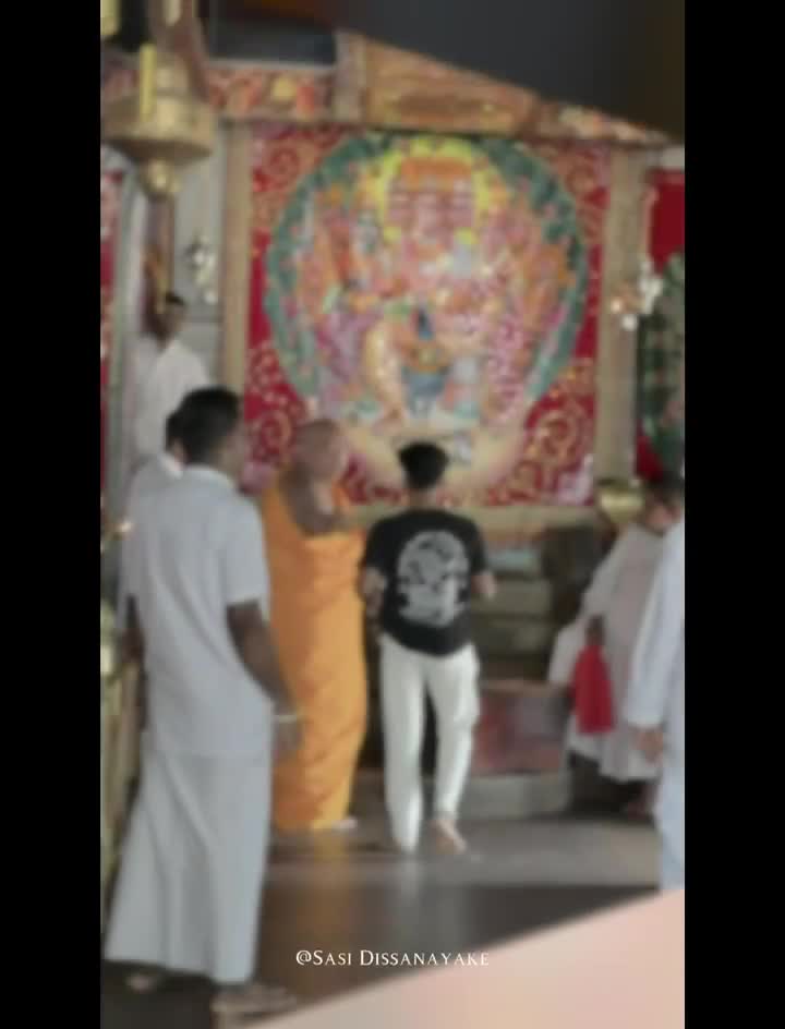 @@භාරතී -පොඩි- හාමුදුරුවෝ