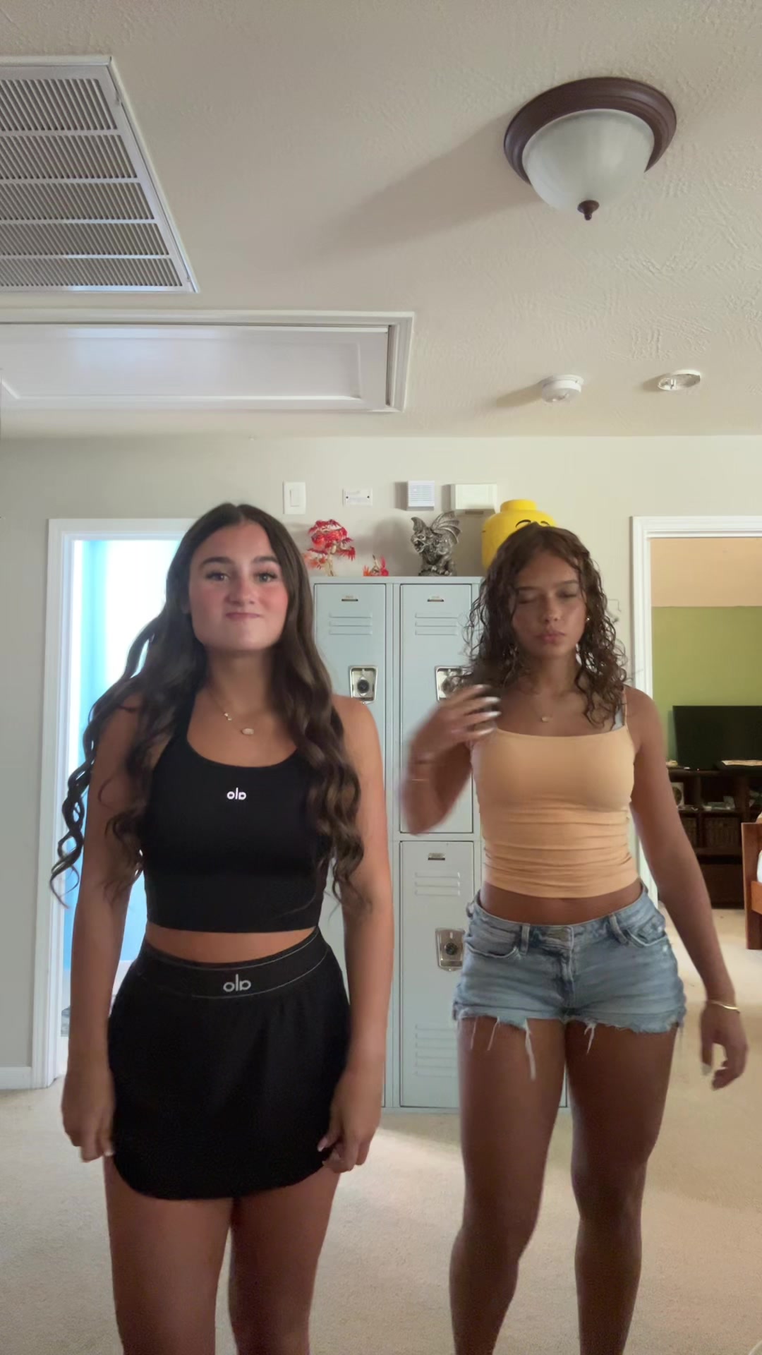 @ella bella