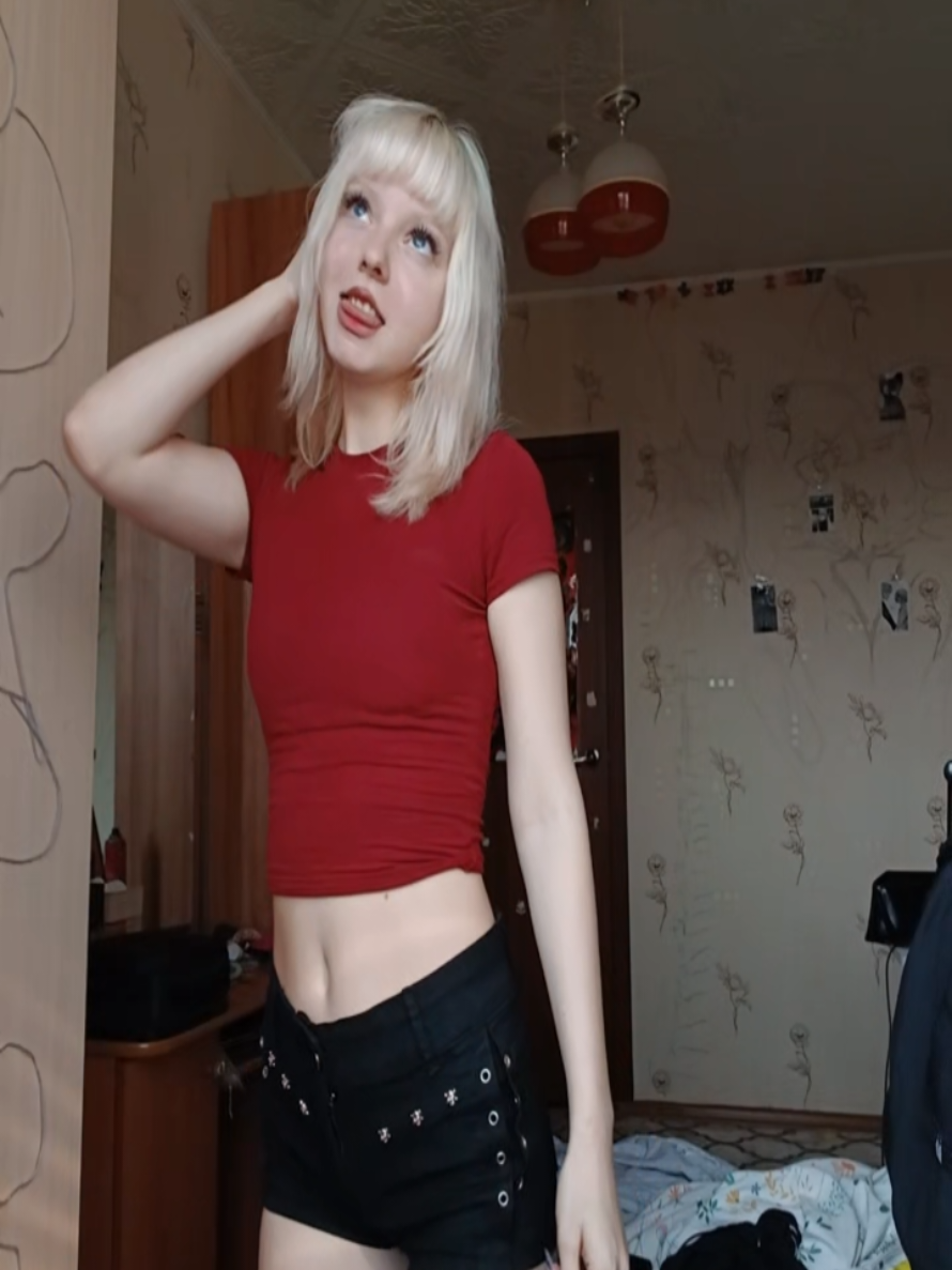 @♡The girl of the dealer♡