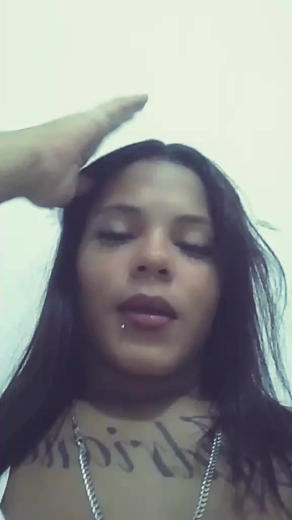 @Laraah33
