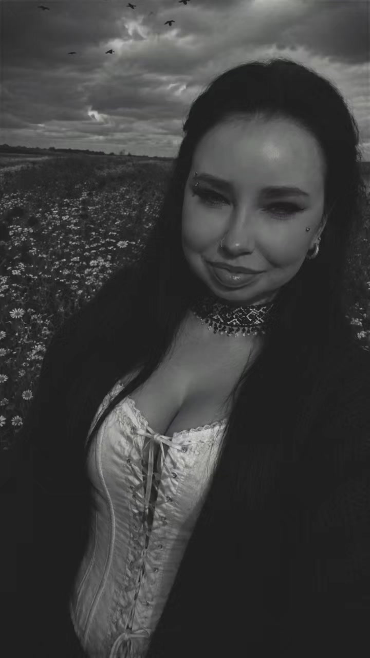 @Юлія