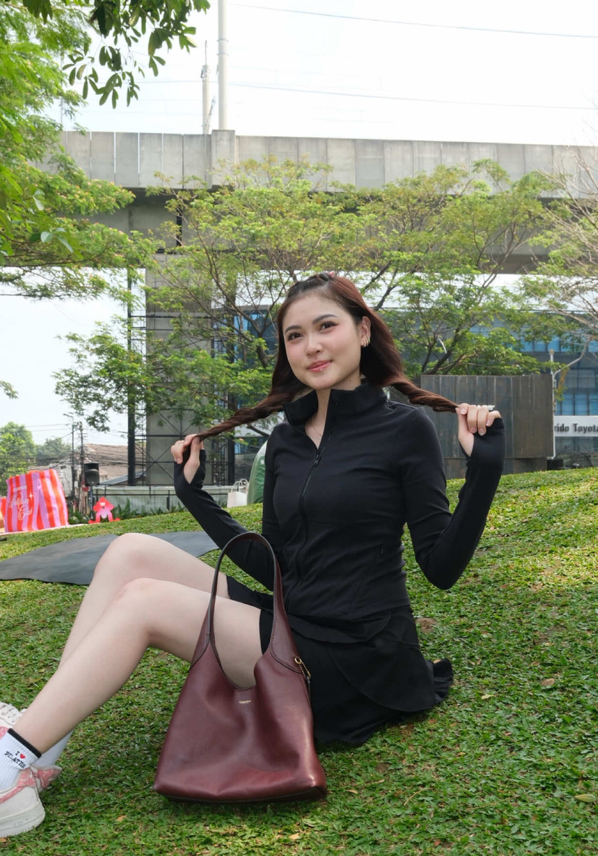 @vi ༊*&middot;˚